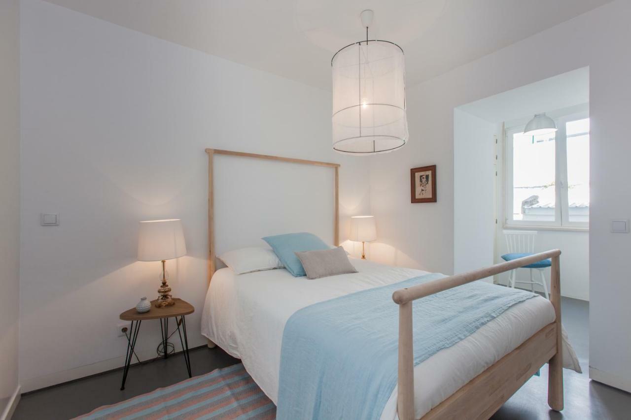 Renovated Apart With Private Courtyard, By Timecooler Lisbon Bagian luar foto