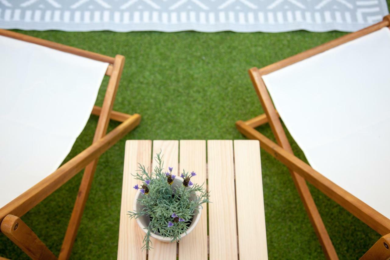 Renovated Apart With Private Courtyard, By Timecooler Lisbon Bagian luar foto