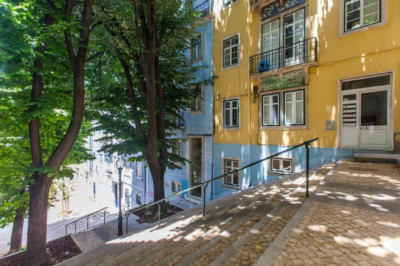 Renovated Apart With Private Courtyard, By Timecooler Lisbon Bagian luar foto