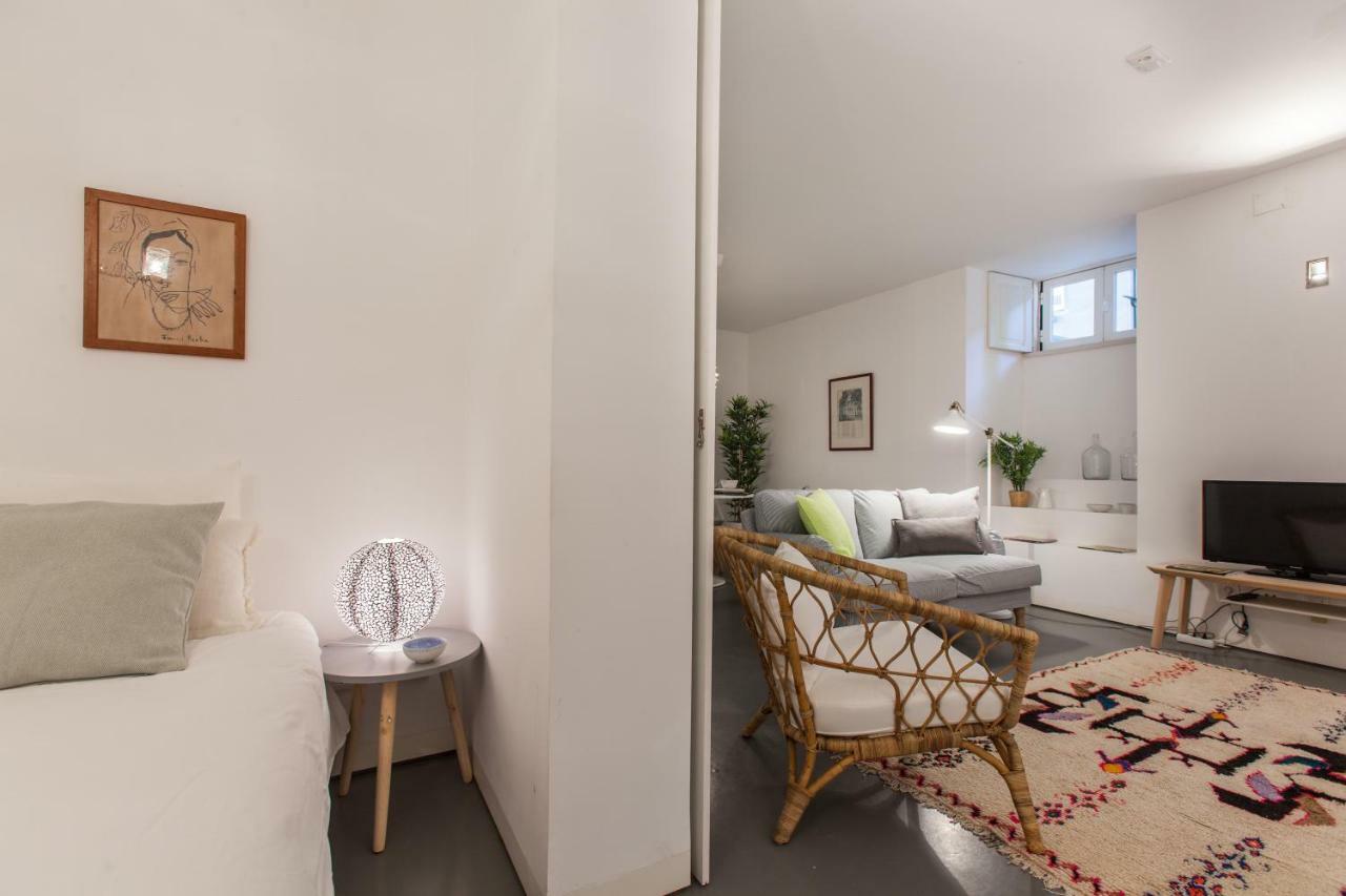 Renovated Apart With Private Courtyard, By Timecooler Lisbon Bagian luar foto